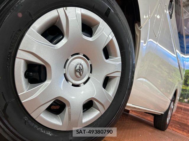 Toyota HIACE VAN 2022-12 8369449-12