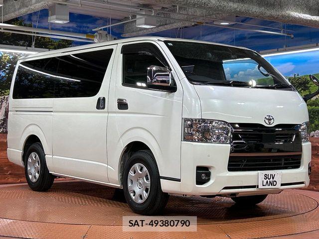 Toyota HIACE VAN 2022-12 8369449-15