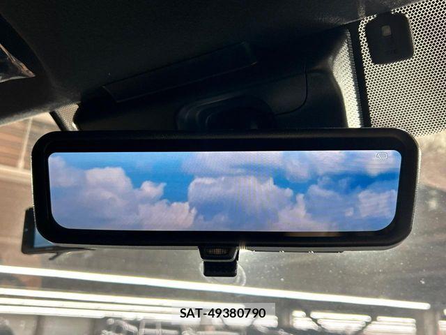 Toyota HIACE VAN 2022-12 8369449-4