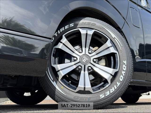 Toyota HIACE VAN 2022-07 8369452-9