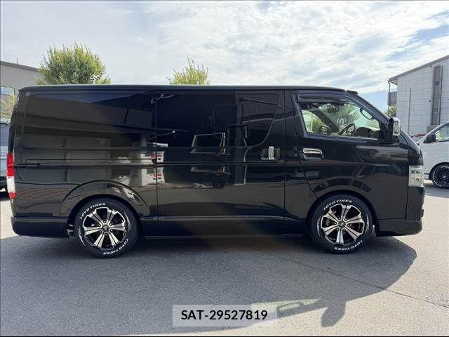 Toyota HIACE VAN 2022-07 8369452-12