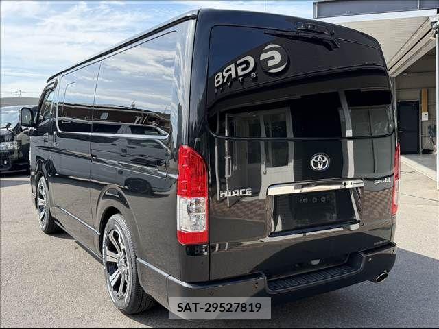 Toyota HIACE VAN 2022-07 8369452-15
