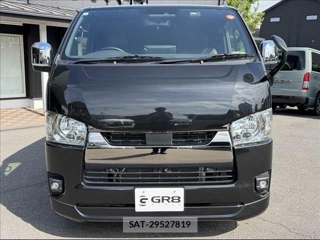 Toyota HIACE VAN 2022-07 8369452-1