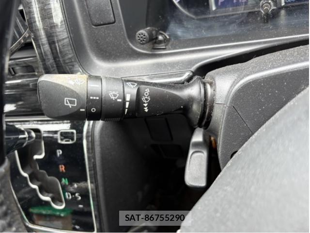 Toyota HIACE VAN 2016-12 8369466-16
