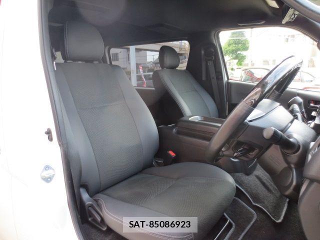 Toyota HIACE VAN 2021-05 8369463-4
