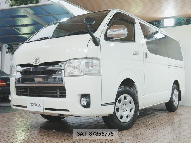 Toyota HIACE VAN 2019-12 8372297-17