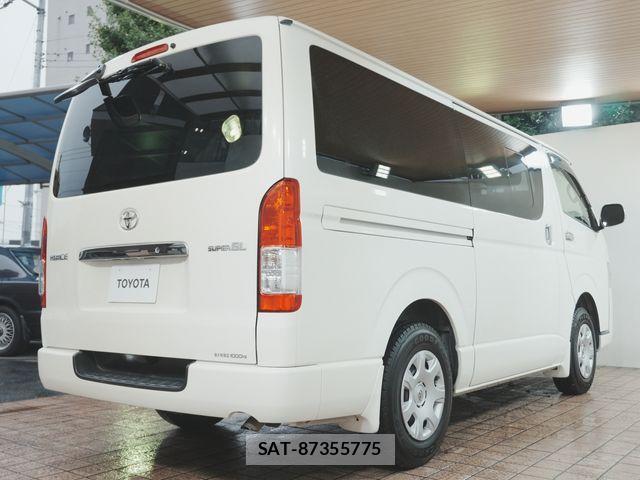 Toyota HIACE VAN 2019-12 8372297-19