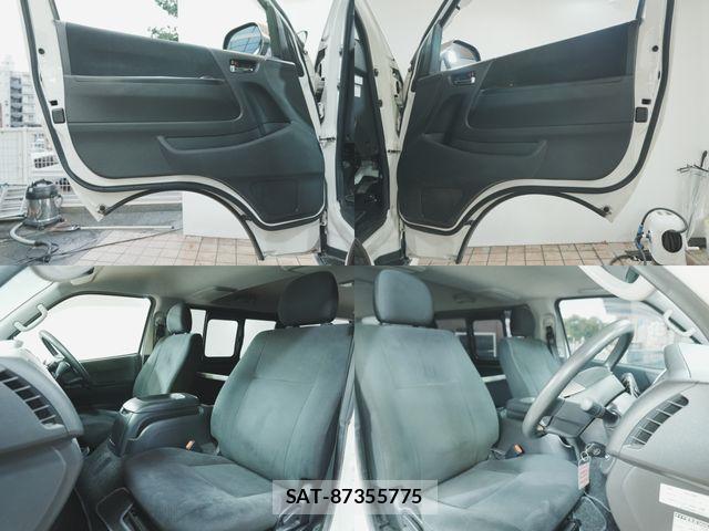 Toyota HIACE VAN 2019-12 8372297-4