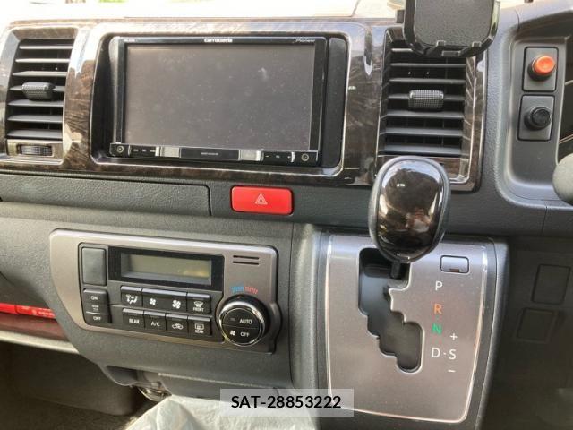 Toyota HIACE VAN 2018-01 8372296-14