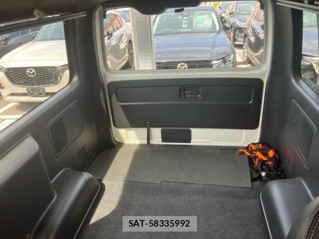 Toyota HIACE VAN 2021-05 8372294-15