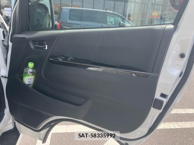 Toyota HIACE VAN 2021-05 8372294-17