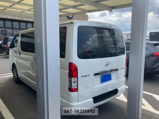 Toyota HIACE VAN 2021-05 8372294-4