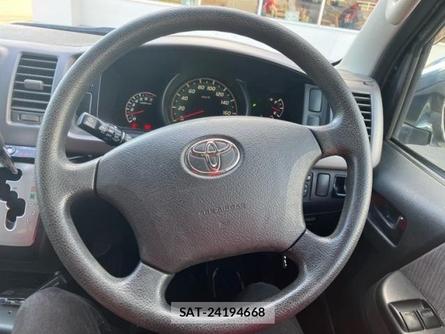 Toyota HIACE VAN 2012-09 8372298-18
