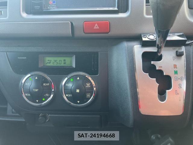 Toyota HIACE VAN 2012-09 8372298-20
