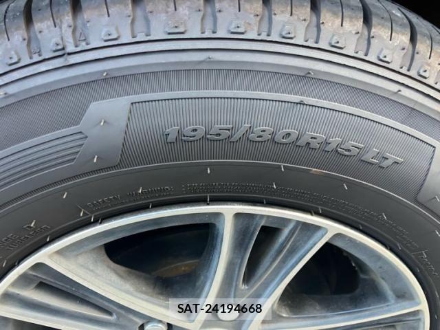 Toyota HIACE VAN 2012-09 8372298-6