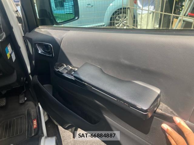 Toyota HIACE VAN 2020-10 8372293-21