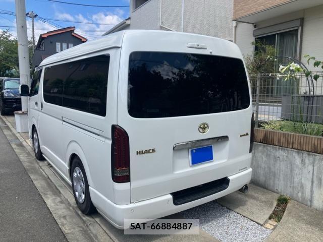 Toyota HIACE VAN 2020-10 8372293-3