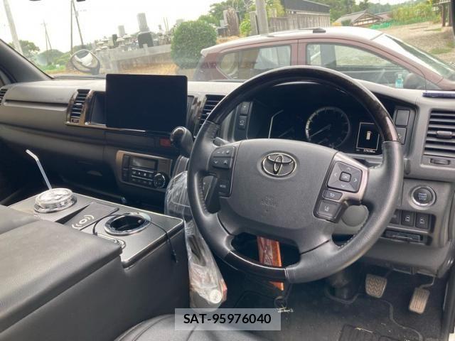 Toyota HIACE VAN 2022-05 8372295-12