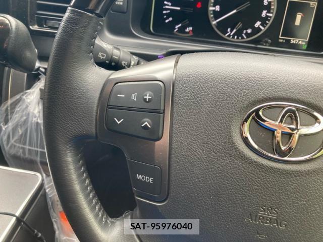 Toyota HIACE VAN 2022-05 8372295-18