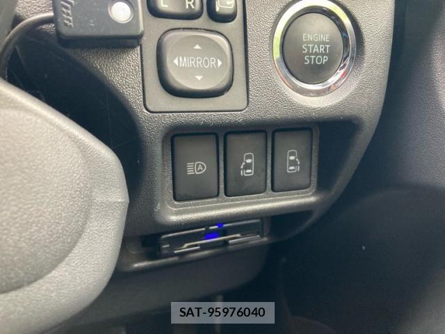 Toyota HIACE VAN 2022-05 8372295-19