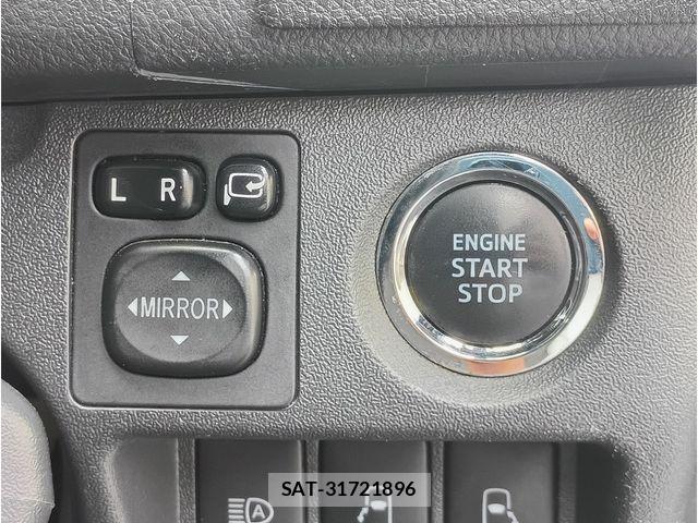Toyota HIACE VAN 2022-04 8372299-26