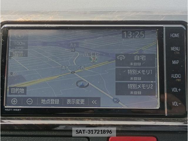 Toyota HIACE VAN 2022-04 8372299-3