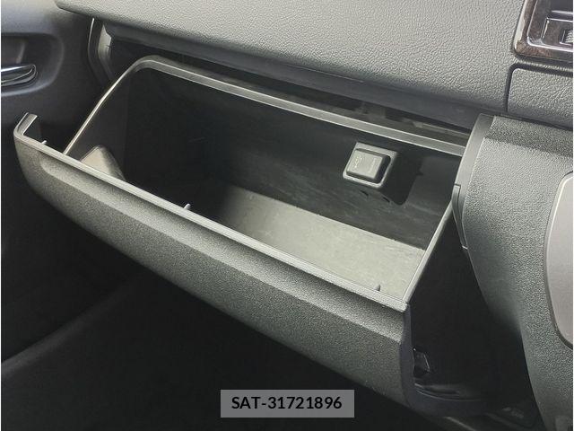 Toyota HIACE VAN 2022-04 8372299-8