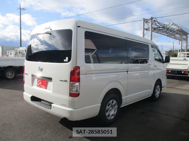 Toyota HIACE VAN 2025-07 8415504-1