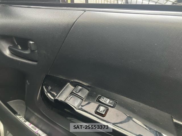 Toyota HIACE VAN 2015-12 8415531-12