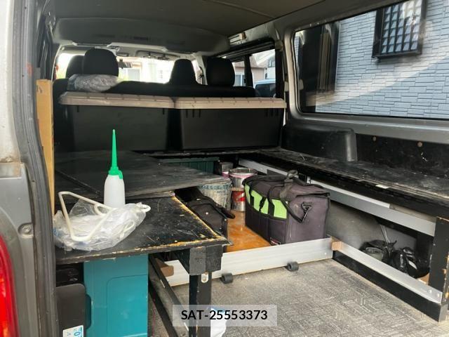 Toyota HIACE VAN 2015-12 8415531-17