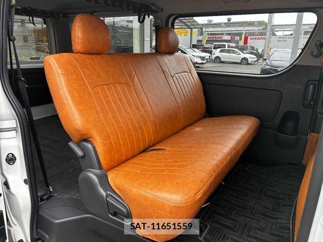Toyota HIACE VAN 2021-04 8438994-18