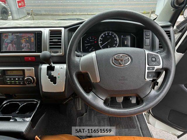 Toyota HIACE VAN 2021-04 8438994-3