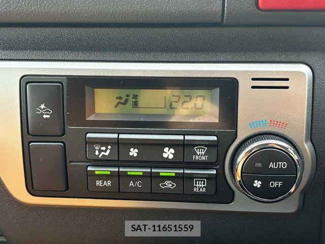 Toyota HIACE VAN 2021-04 8438994-7