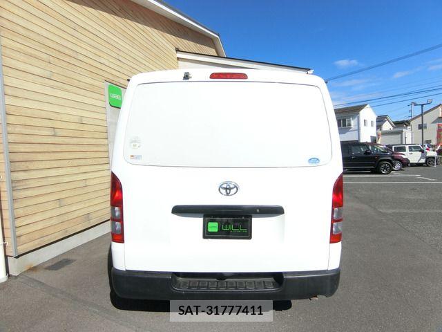 Toyota HIACE VAN 2017-01 8438995-1