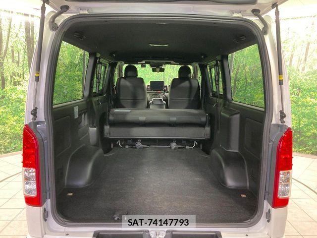 Toyota HIACE VAN 2025-06 8438990-9