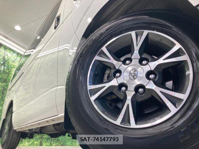 Toyota HIACE VAN 2025-06 8438990-12