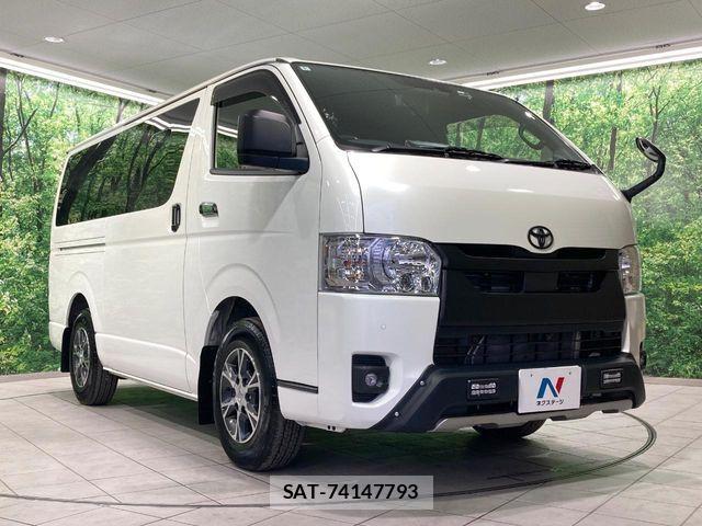 Toyota HIACE VAN 2025-06 8438990-15