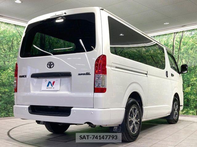 Toyota HIACE VAN 2025-06 8438990-16
