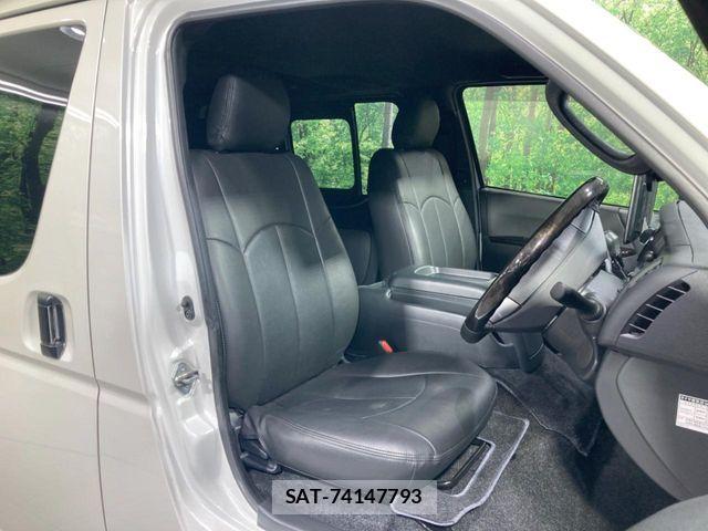 Toyota HIACE VAN 2025-06 8438990-7