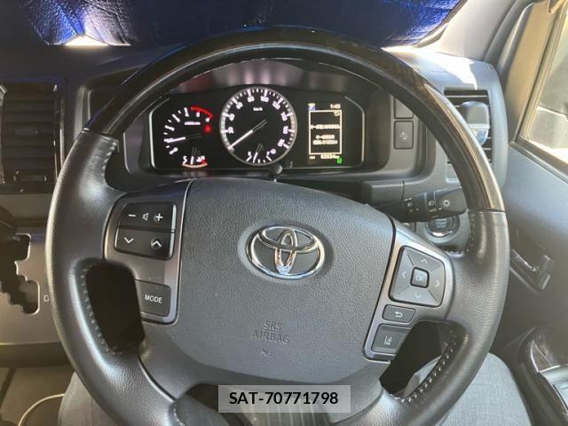 Toyota HIACE VAN 2022-06 8438992-12