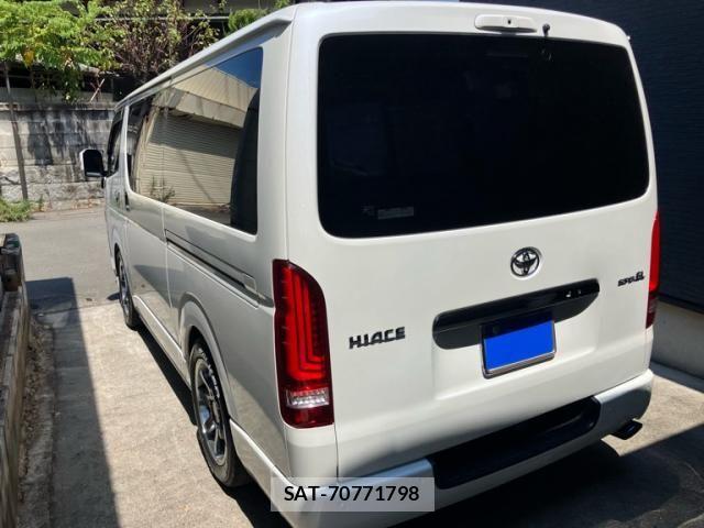 Toyota HIACE VAN 2022-06 8438992-1