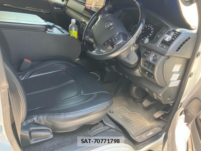 Toyota HIACE VAN 2022-06 8438992-5