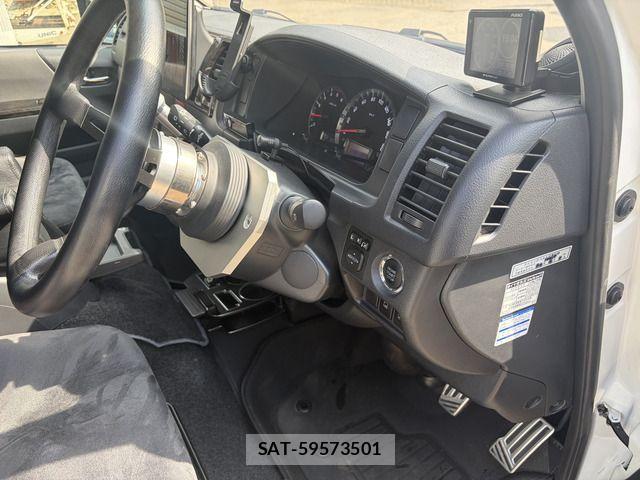 Toyota HIACE VAN 2015-04 8438993-16