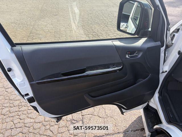 Toyota HIACE VAN 2015-04 8438993-19
