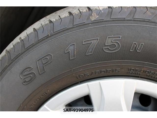 Toyota HIACE VAN 2024-05 8458646-24