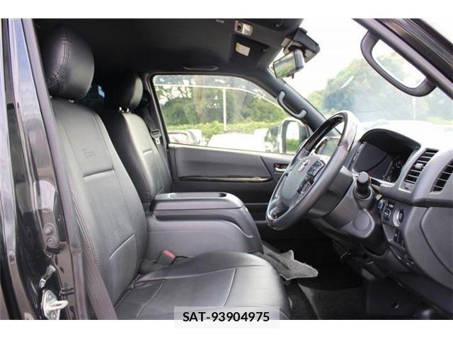 Toyota HIACE VAN 2024-05 8458646-27