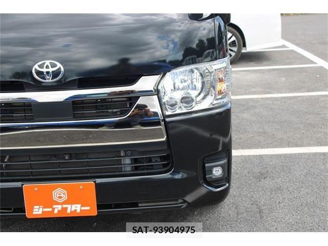 Toyota HIACE VAN 2024-05 8458646-4