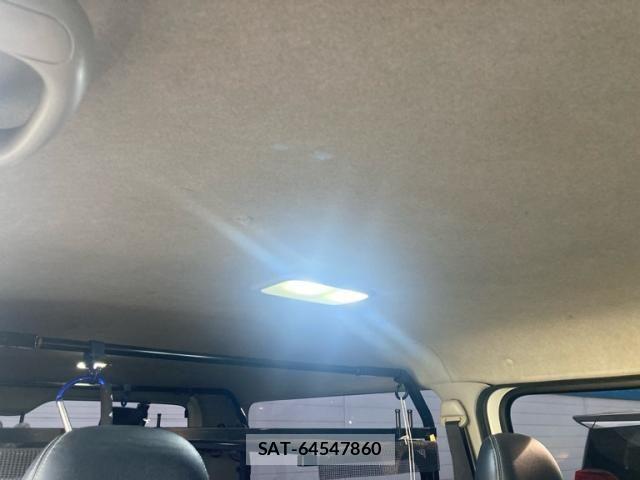 Toyota HIACE VAN 2017-02 8486194-14