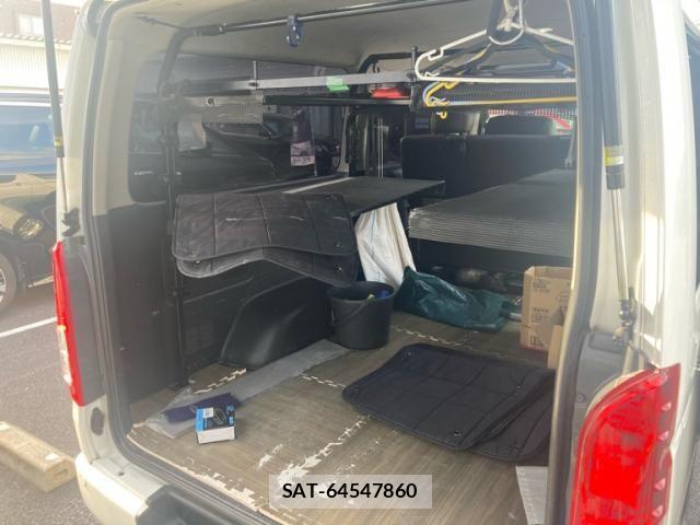 Toyota HIACE VAN 2017-02 8486194-15