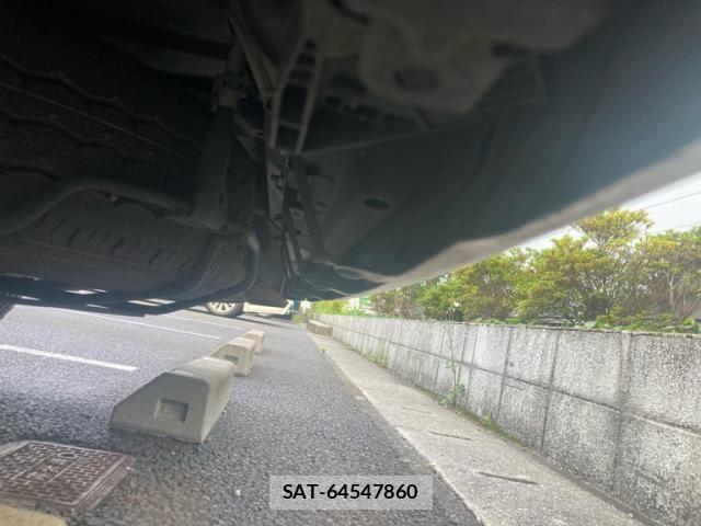 Toyota HIACE VAN 2017-02 8486194-6